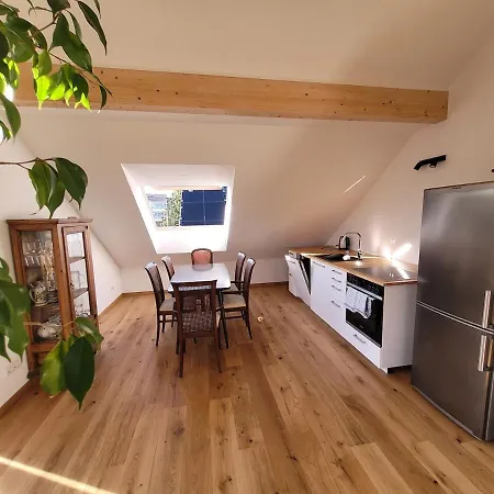 Appartement Attic On Starnberg *
